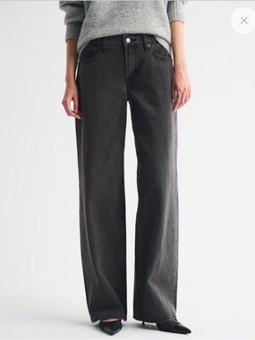 Abercrombie and Fitch loose low rise jeans black 31 short